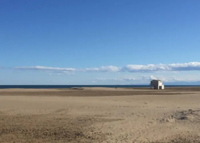Vila Coquet Pavillon Dans En Bord De Lagune - Ay090-025 Vires